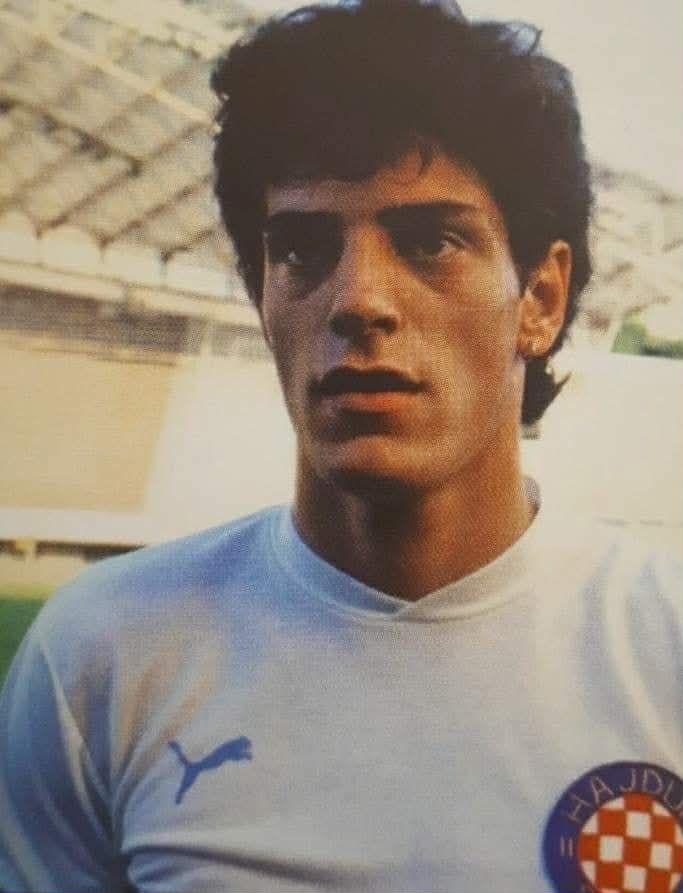 Slaven Bilić u dresu Hajduka — povijesna fotka